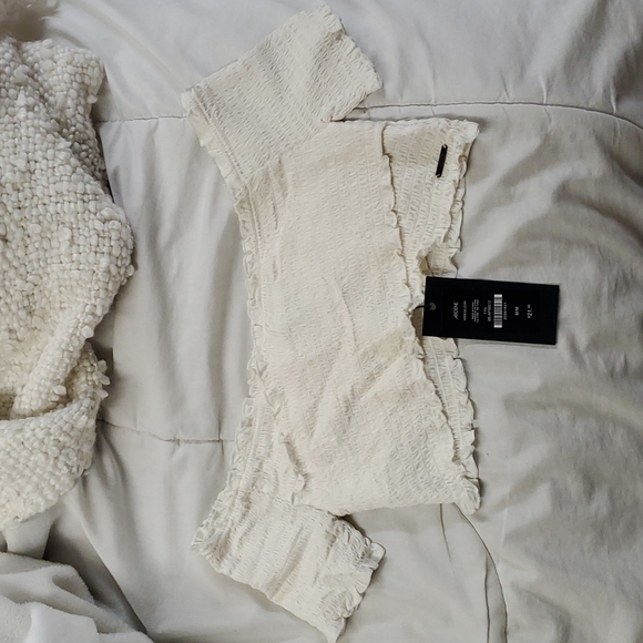 Kendall & Kylie Tops - Kendall And Kylie crop top